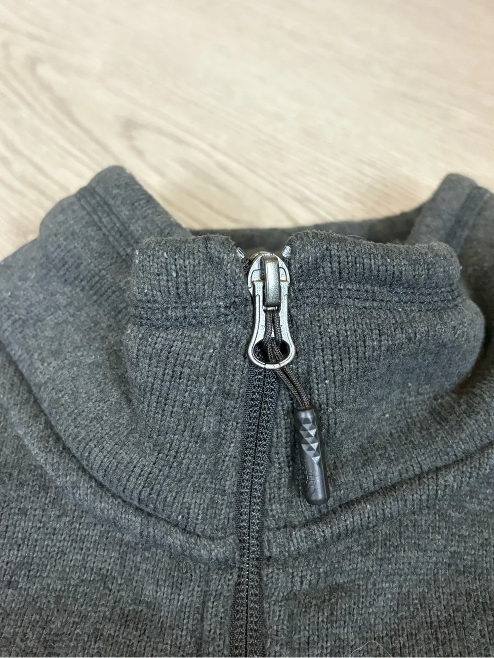 The North Face Men's Dark Gray Fleece Vest